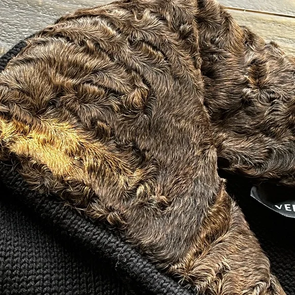 Versace - Picture 6 of 9